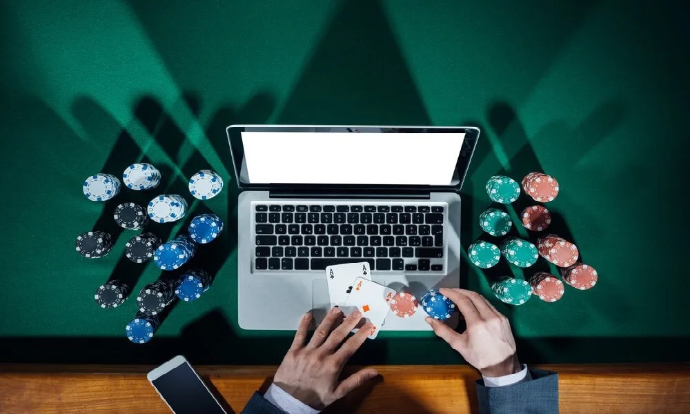 Winning strategy for classic three-reel slots game play experience